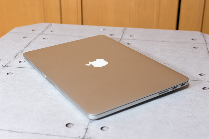 MacBook Air 13-inch Early 2015 正規充電器付き