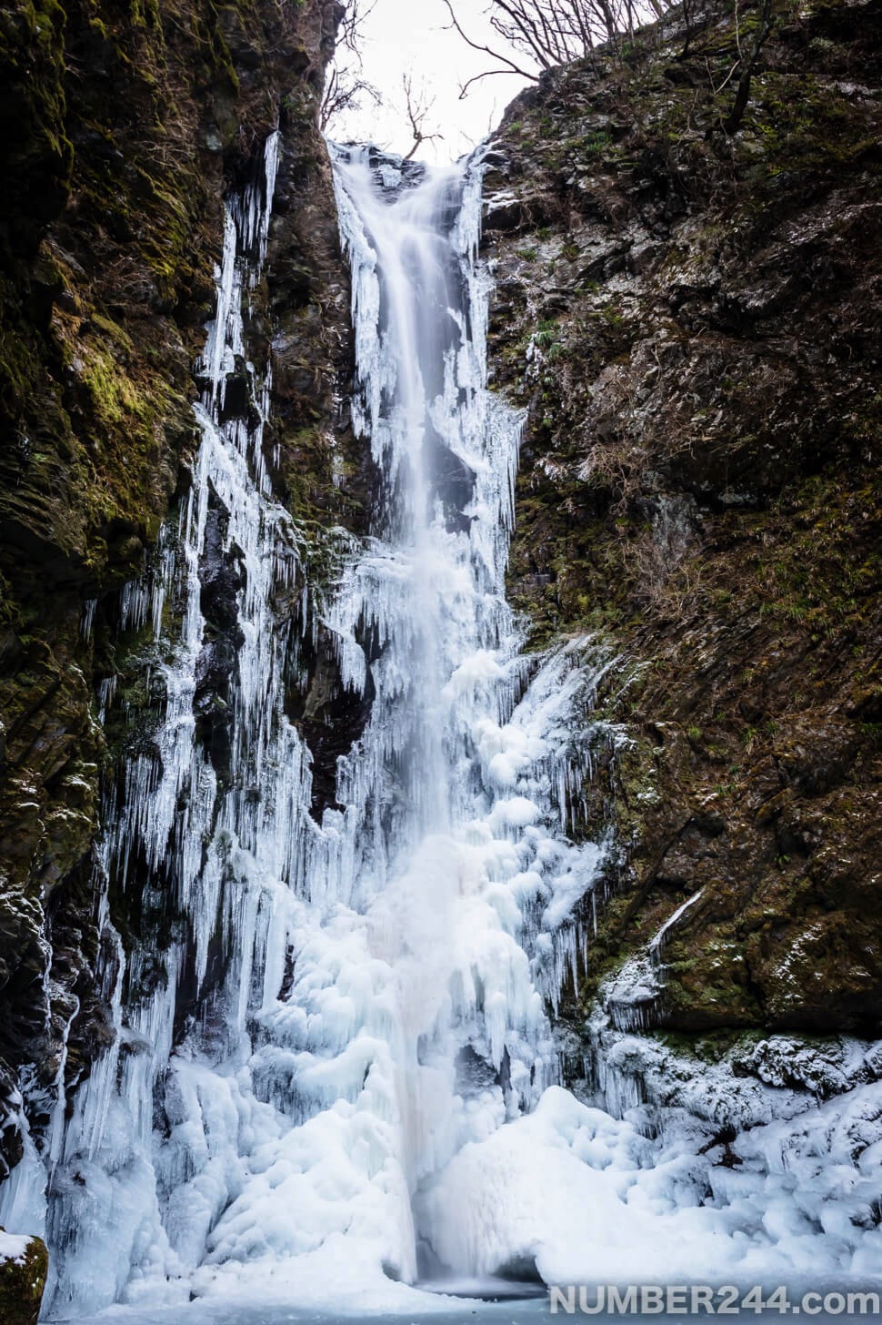 Jintsu waterfall icefall 5