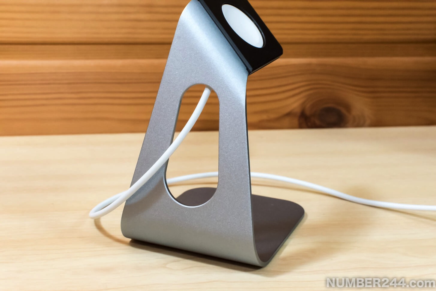 Moobom Apple Watch stand4